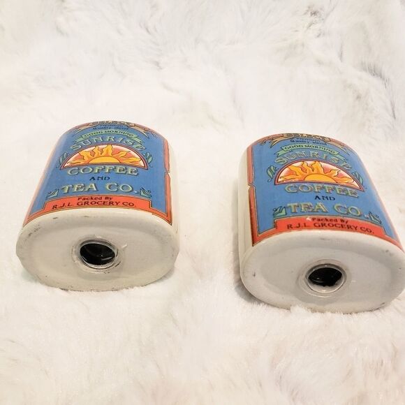Salt & Pepper Shakers - Picture 3 of 6